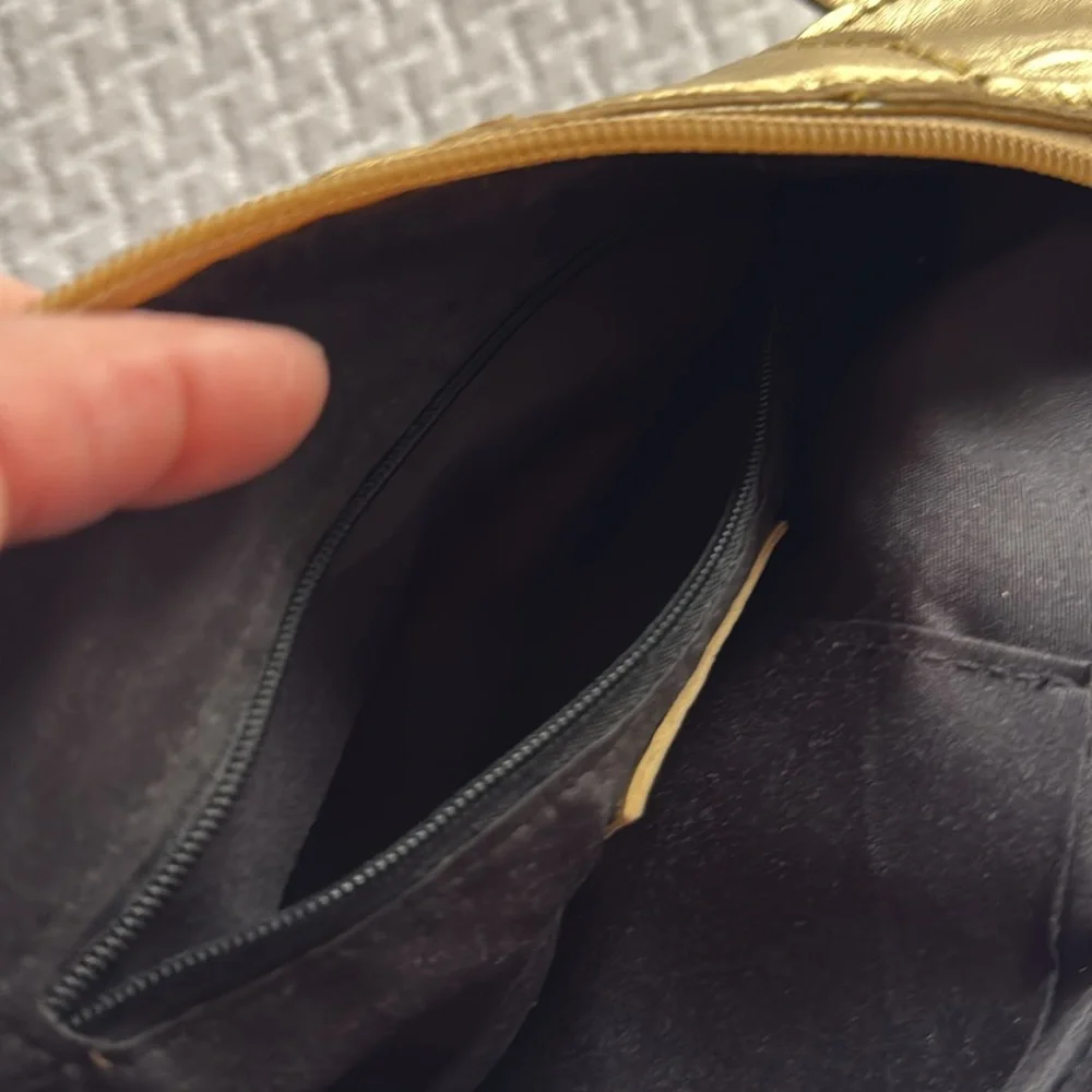 Retro Gold purse - Picture 5 of 6